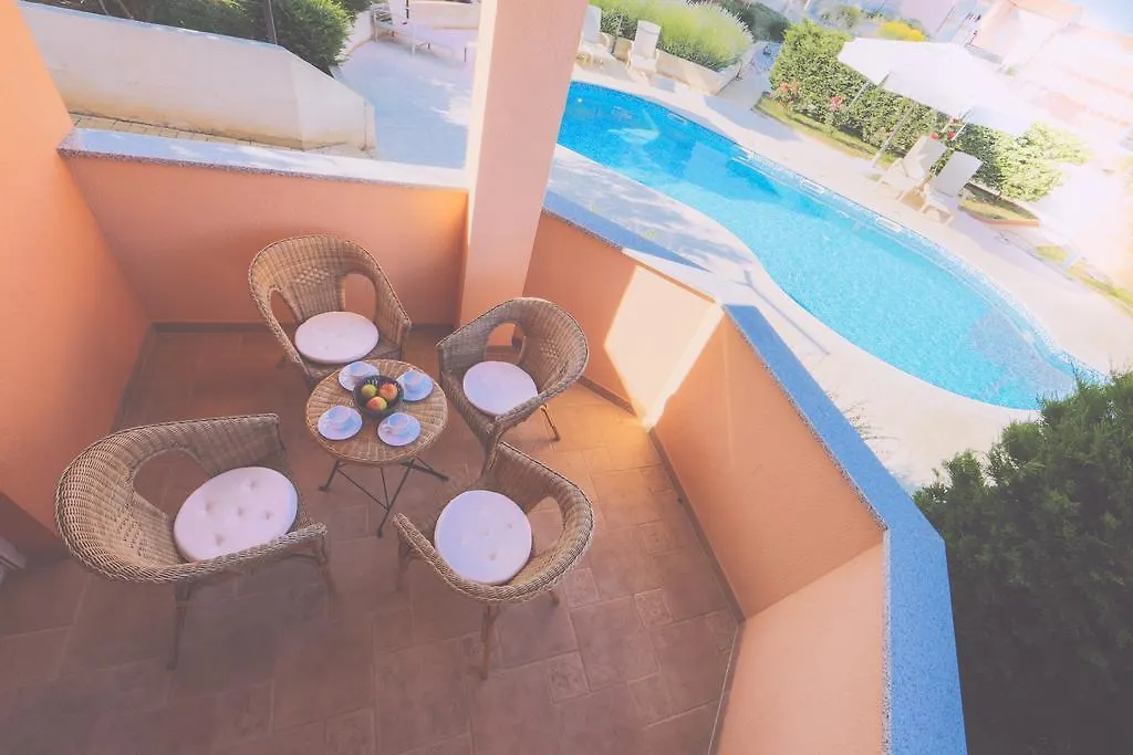 Apartments Meri Ližnjan Croazia