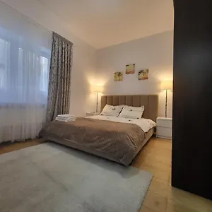 https://carmen-housing.bucharesthotelsnow.com